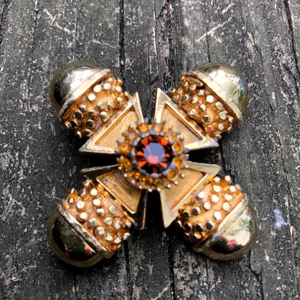 Benedict NY Vintage Maltese Cross Brooch